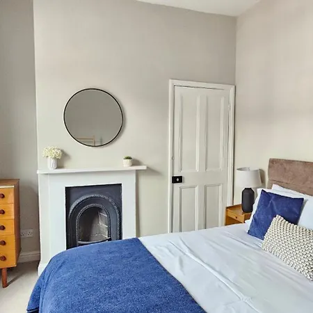 St Pauls Terrace - 2 Bed House Nr Train Station * York