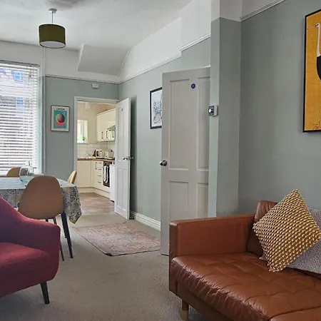 St Pauls Terrace - 2 Bed House Nr Train Station Casa vacanze